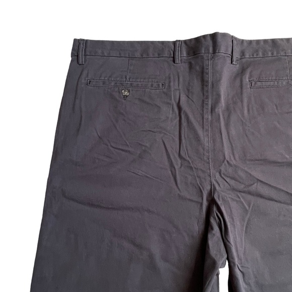 Old Navy Men’s Slim Built-in Flex Rotation Chino Shorts Size 46 Dark Gray - Picture 6 of 9